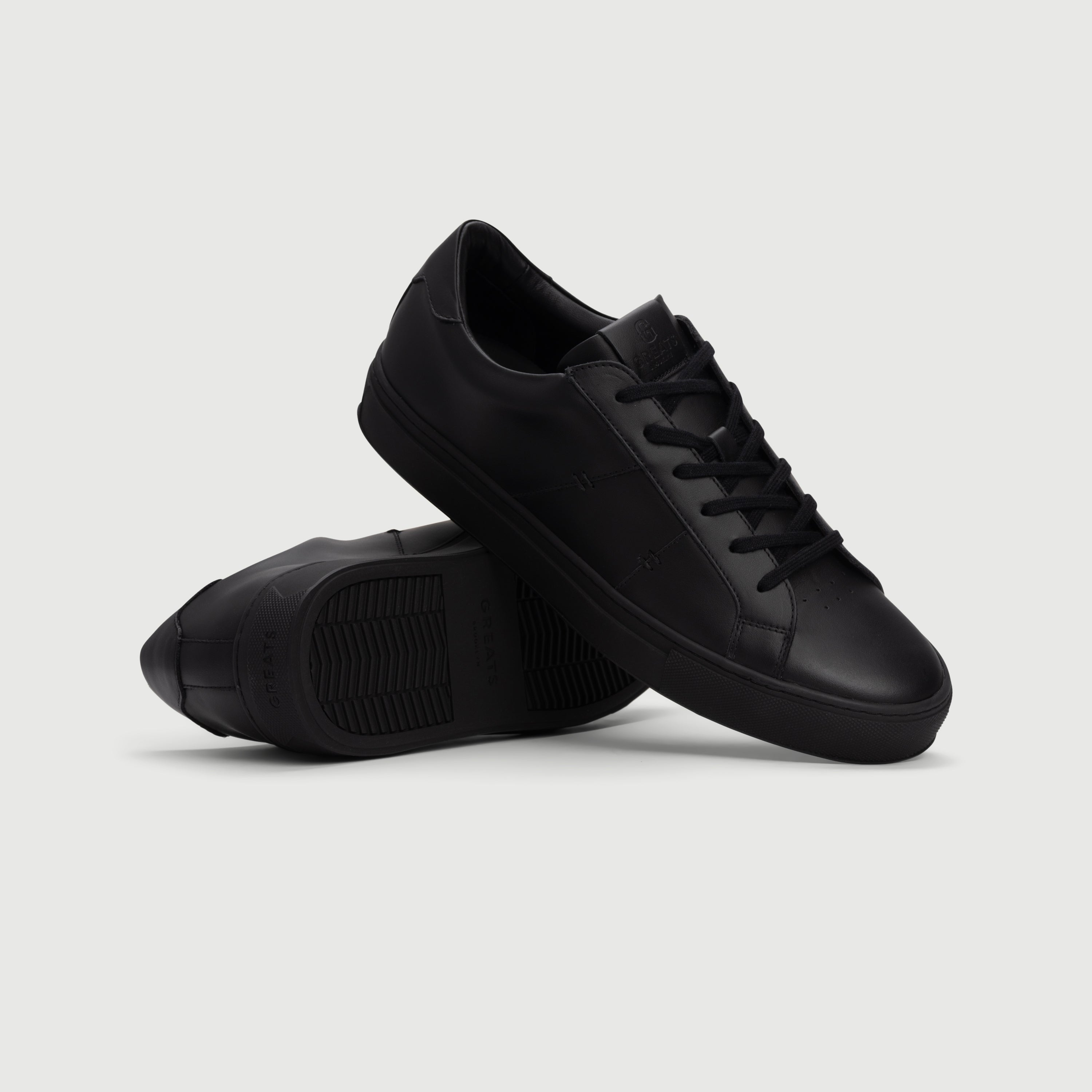 The Royale 2.0 - Triple Black