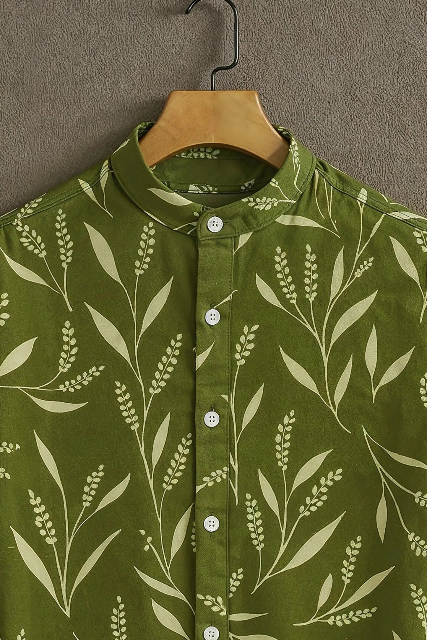 Men's Botanical Leaf Print Shirt | Cotton Blend | Mandarin Collar | Short Sleeve | Regular Fit