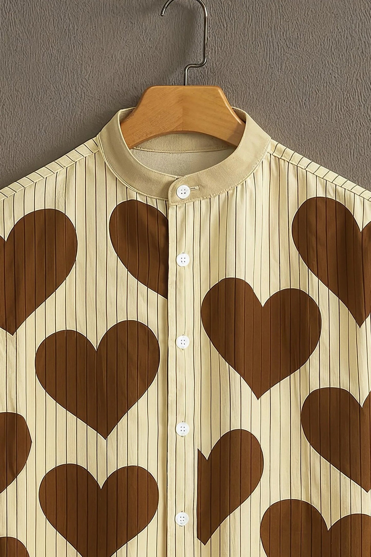 Men's Retro Heart Print Cotton Blend Shirt – Mandarin Collar | Short Sleeve Casual Wear