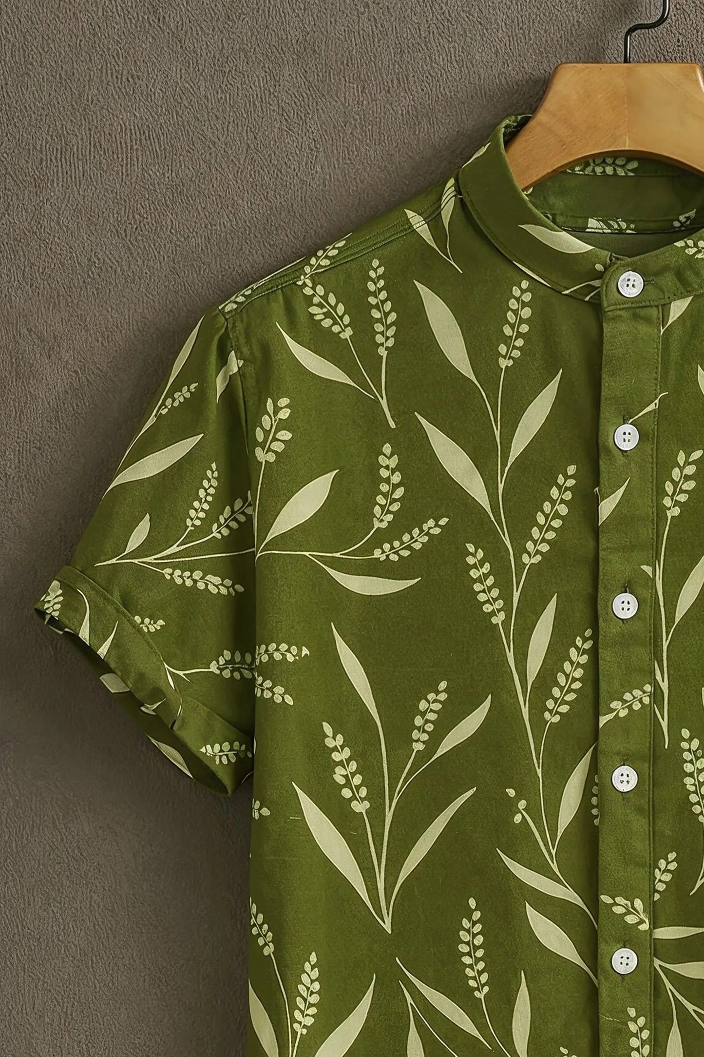Men's Botanical Leaf Print Shirt | Cotton Blend | Mandarin Collar | Short Sleeve | Regular Fit